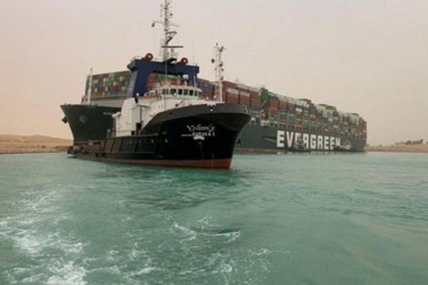 <p>Récord de ingresos anuales para el Canal de Suez a pesar de bloqueo del Ever Given</p>