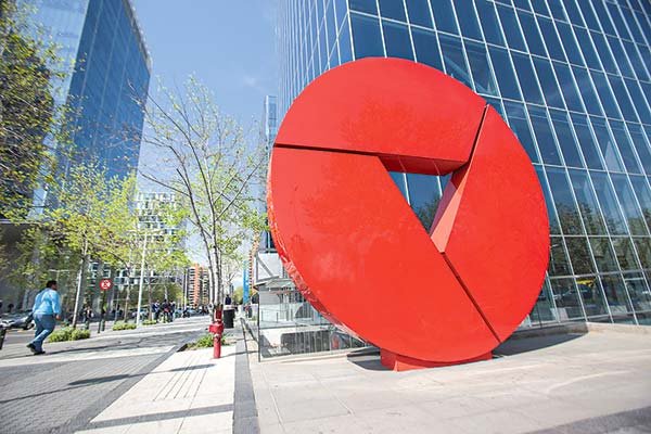 Jueza llama a los acreedores de CorpGroup Banking a decidirse sobre el futuro de la demanda