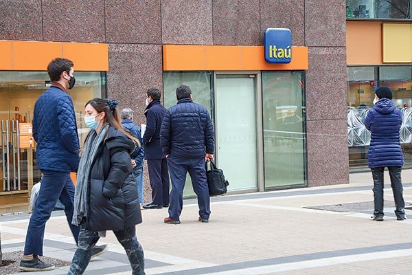 Los números con que llega Banco Itaú Chile a su trascendental junta de accionistas