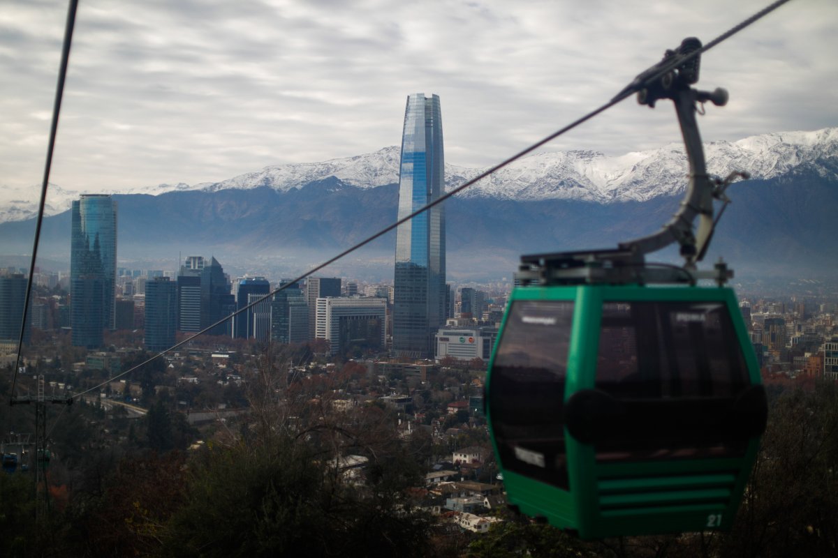 <p>Proyecciones de crecimiento para este año mejoran por octavo mes consecutivo, pero continúan las rebajas para 2022 y 2023</p>