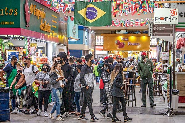 Cambio a reforma tributaria en Brasil amplía rebaja de impuesto a empresas de cinco a 12,5 puntos