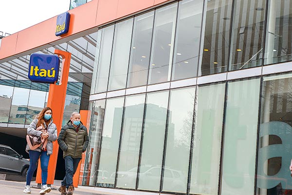 Itaú Chile: analistas estiman el valor al que se ofrecerá la acción