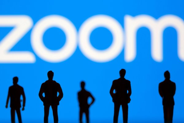 Zoom adquiere empresa de call centers en la nube por US$ 15 mil millones para fortalecer oferta post pandemia