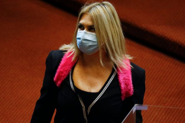 Primer efecto del triunfo de Boric: Pamela Jiles retrocede y baja su candidatura presidencial