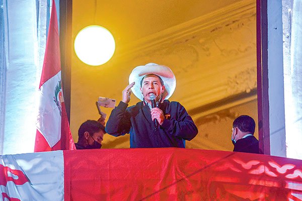 Pedro Castillo: “Estamos haciendo una convocatoria a todos los técnicos, a las personas más distinguidas y comprometidas con el país”