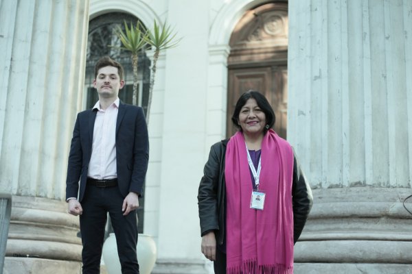 Flores y Domínguez, constituyentes de dos extremos del país, comparten sus anhelos para la construcción de un nuevo Chile