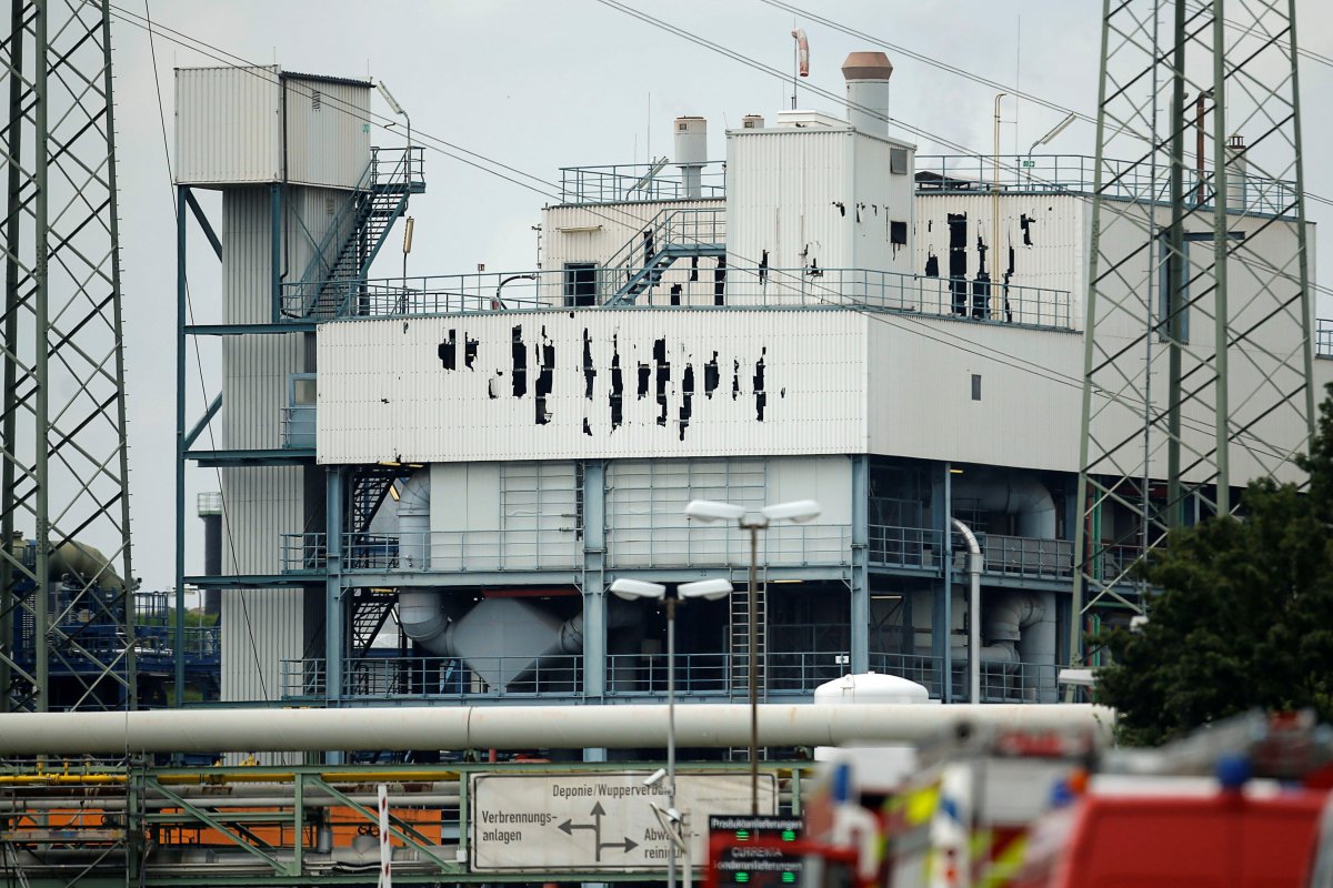 <p>Acción de Bayer cae tras explosión en planta química de Leverkussen</p>
