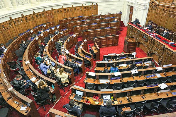 Convención: roces entre fuerzas políticas genera definición de vicepresidencias