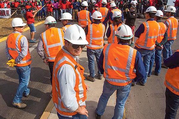 <p>Vientos de huelga en Escondida: Sindicato aprueba paralización tras rechazar por amplia mayoría última oferta</p>