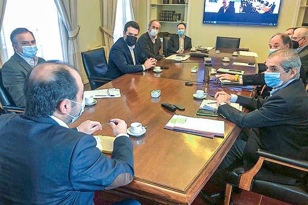 Grandes empresarios tras reunión con nuevo gobernador de la Araucanía: "Es importante que todos llamemos a deponer la violencia y las armas"