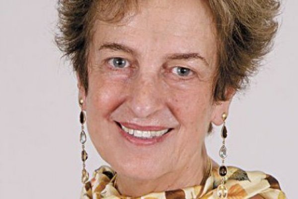 Falleció María Ester Feres, quien lideró la DT por una década durante los gobiernos de la Concertación