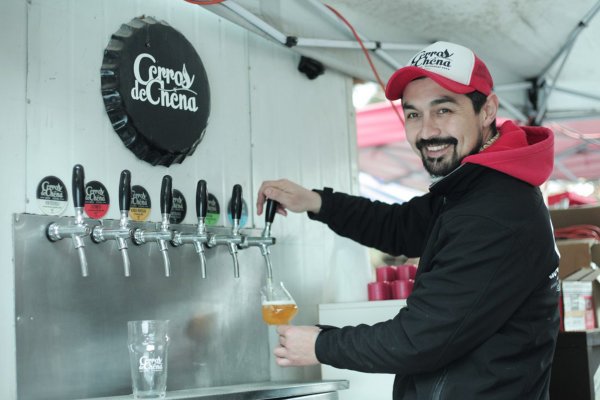 "Escudo x Cerros de Chena" la cerveza de CCU con sello de San Bernardo