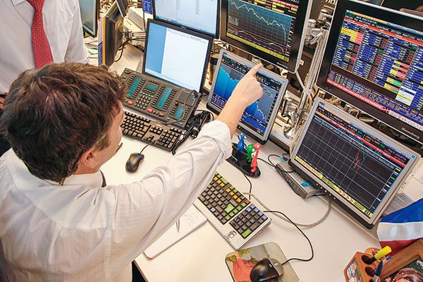 Resultados de corredoras de bolsa retroceden en el segundo trimestre, pero crecen actores de menor tamaño