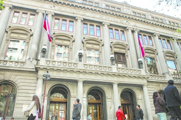 Banco de Chile: recomiendan exhorto a España