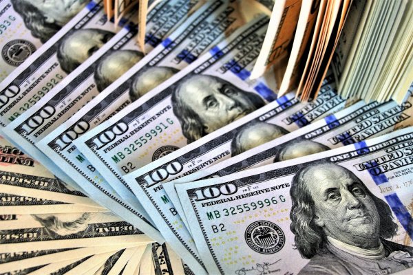 Dólares: ¿Comprar o no comprar hoy?