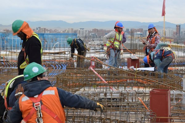 Reactivación de la construcción impulsa utilidades de Echeverría Izquierdo en primer semestre