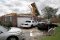 Casas y autos dañados tras el paso del huracán Ida. Foto Reuters.