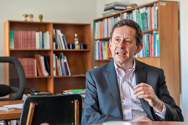 José De Gregorio: "El Bitcoin ha crecido mucho, pero lleva 12 años y todavía no se hacen transacciones de manera relevante"