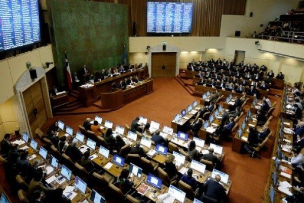 Diputado presenta nuevo proyecto que establece el 17 de septiembre como feriado irrenunciable y, esta vez, se declarara admisible