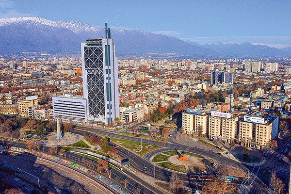 Tras el IPoM, JP Morgan recorta proyección de PIB para Chile en 2022 y ve mayores alzas de la tasa de interés