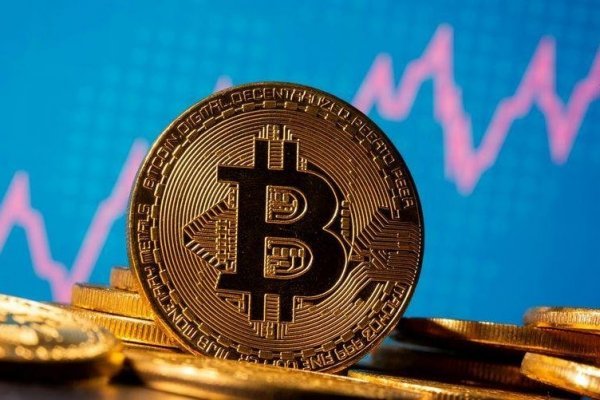 Bitcoin se desploma mientras El Salvador reporta problemas en su lanzamiento