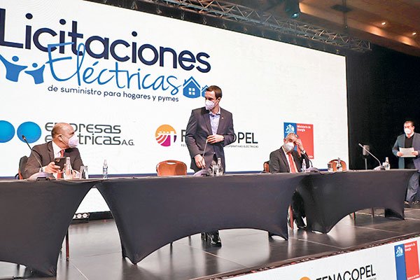 En Casa Piedra fue el acto de adjudicación de la licitación. Foto: Julio Castro