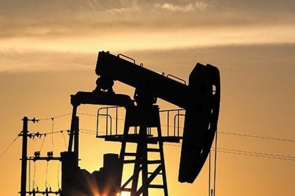 China interviene en el mercado petrolero con venta histórica de reservas y hace caer su precio