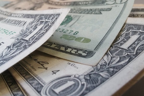 Lo que debes saber del boom de las cuentas corrientes en dólares