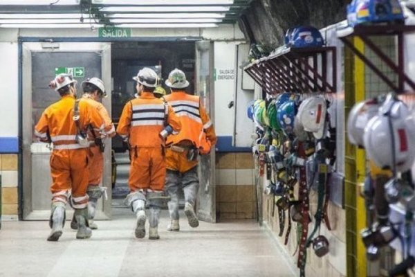 <p>Codelco logra acuerdo con último sindicato de Andina que se mantenía en huelga y BHP votará nueva propuesta</p>