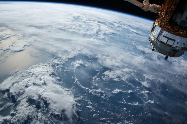 <p>La NASA adjudica a Blue Origin y SpaceX contratos de misiones a la Luna por US$ 146 millones</p>
