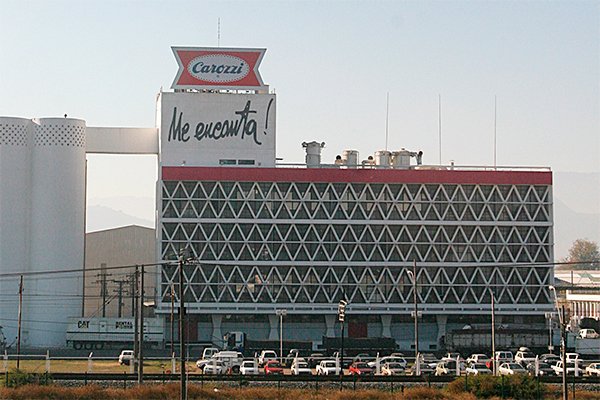 Carozzi: inclusión de sigla en su nombre no tiene relación con tema de publicidad en La Red