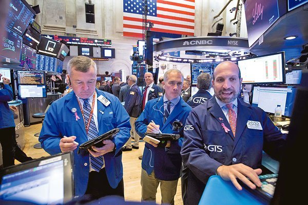 Wall Street repunta mientras las bolsas globales miran de cerca a China