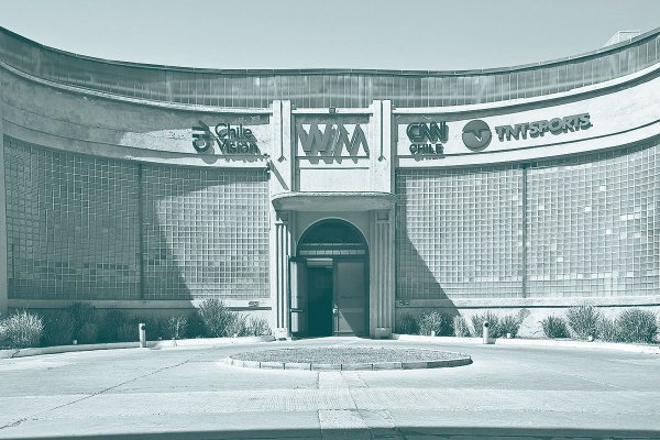 Chilevisión puertas adentro: Así se vive en el canal la espera de Viacom