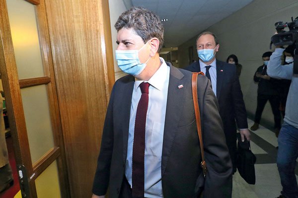 Ministro Cerda y los programas económicos de los candidatos: "Echo de menos el debate de cómo retomamos el crecimiento en Chile"