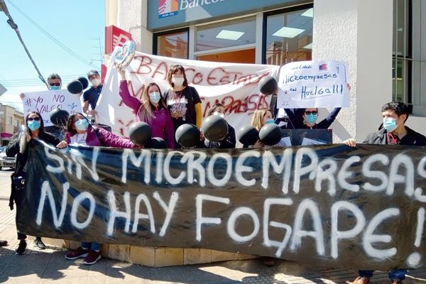 Crece la tensión en BancoEstado tras segundo día de huelga de la división Microempresas