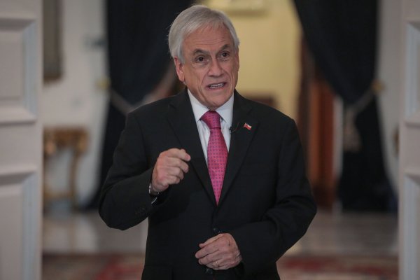 Piñera condena agresión contra migrantes en el norte y resalta la importancia de la democracia para Venezuela