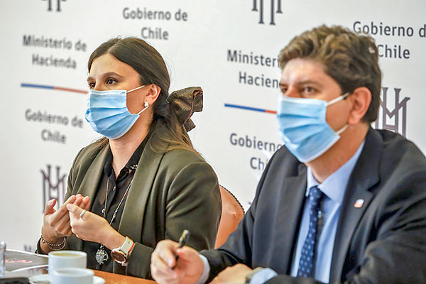 Próximo Gobierno enfrentará un escenario de restricciones fiscales y un bajo crecimiento