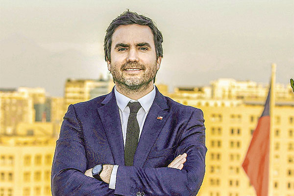Subsecretario Francisco Moreno por fusión: “Vemos con buenos ojos cualquier medida que impacte en la calidad del servicio”