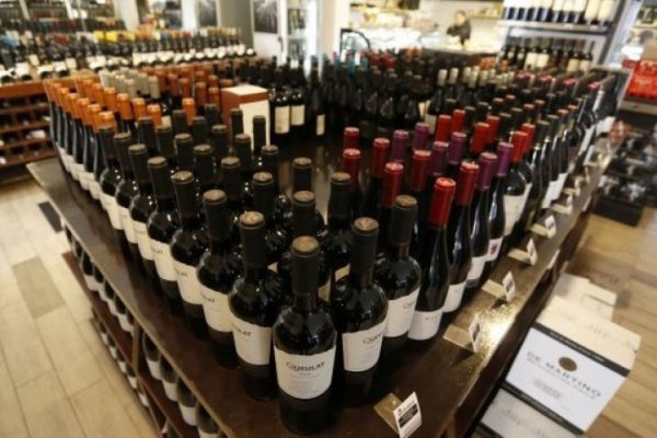 <p>Exportaciones de vinos se vieron afectadas en agosto tras problemas logísticos a nivel mundial</p>