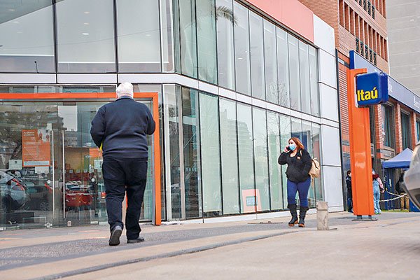 Itaú Unibanco acude a aumento de capital de Itaú Chile