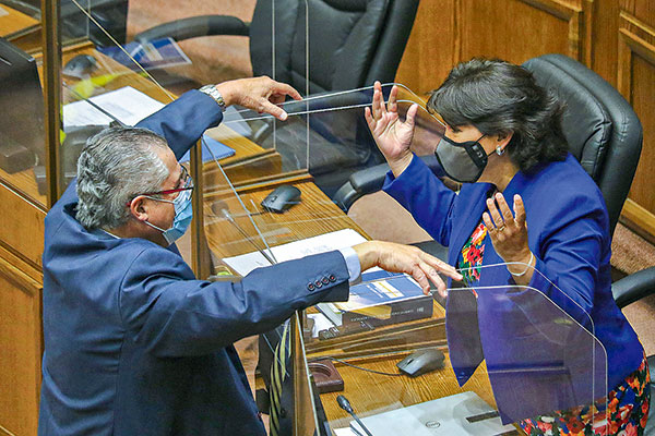Provoste avanza en intento por alinear a senadores por retiro y pierde fuerza inclusión de rentas vitalicias