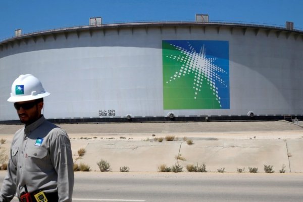 Aramco va tras título de Apple como la empresa más valiosa del mundo