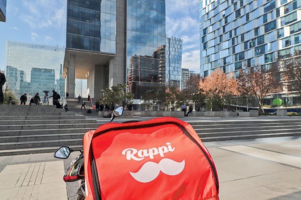 Sigue el debate en tribunales: fallo judicial desestima la relación laboral entre repartidor y Rappi