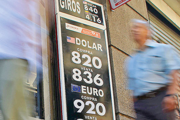 Mercado anticipa el cierre del año: IPSA terminará en rojo, el dólar con un techo de $ 850 y el cobre en US$ 4 la libra