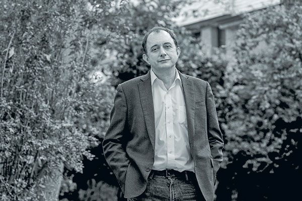 Iván Poduje, arquitecto: A dos años del estallido “estamos peor en materia de seguridad y segregación”