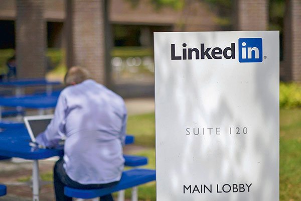 LinkedIn cierra su sitio de China y marca la salida de la última empresa estadounidense del país
