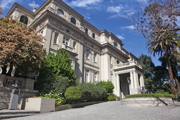 Ventas del comercio suben en regiones
