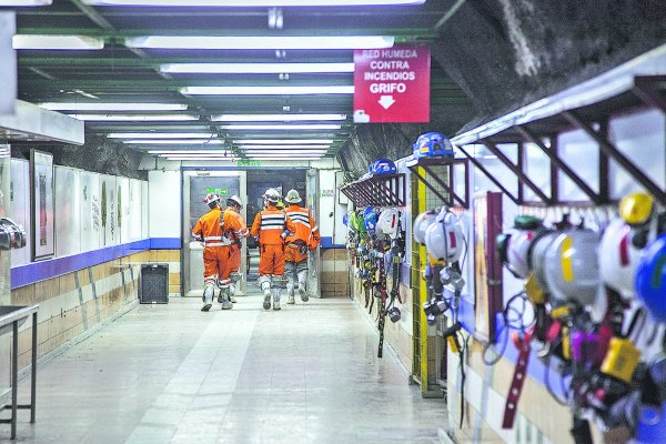 Promedio de beneficios de negociaciones colectivas de la minería este año ya superaría los $ 13 millones