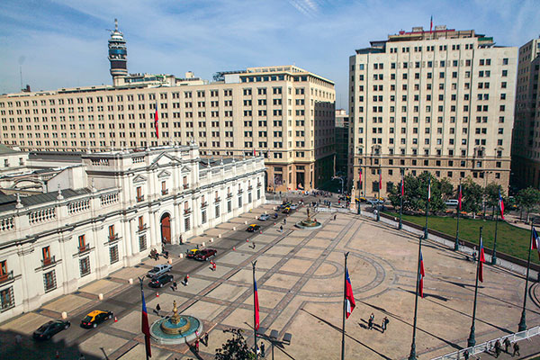 BCA recomienda “subponderar” acciones chilenas ante posible victoria de Boric