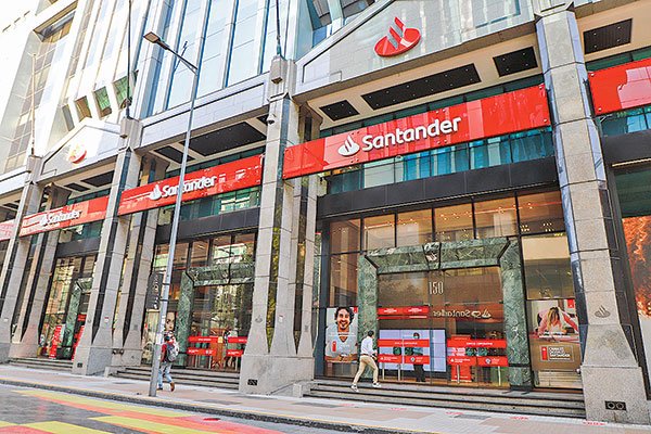 Santander Chile debuta como primer emisor de un bono perpetuo: coloca US$ 700 millones
